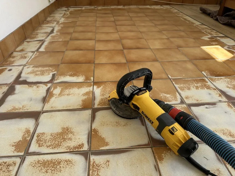 Sol avant pose de parquet — Larmor-Plage