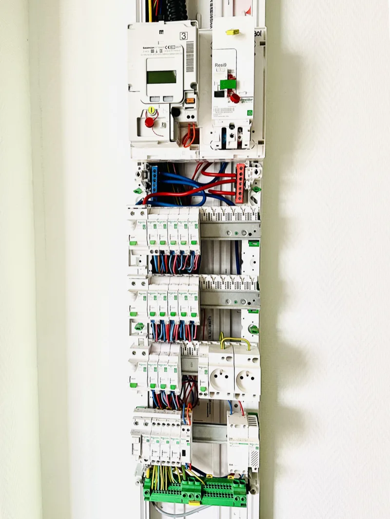 Câblage électrique — travaux d'électricité
